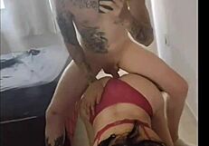 Hey, check how Larissa Gomez loves it deep in her tight ass!