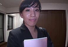 Japanese realtor uses body to close deals