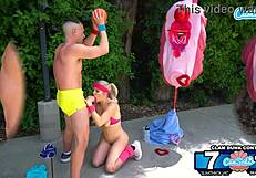 who's winning this clam dunk competition on the basketball court?