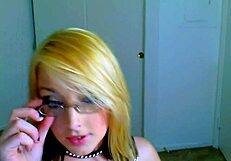 Watch Ashely Winchester perform her erotic dance moves on stage