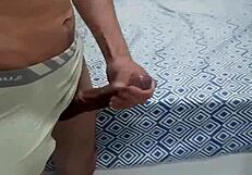 soldadogoza jerks off his big cock and cums in the mirror 😏