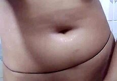 I love watchin' female masturbatin' videos