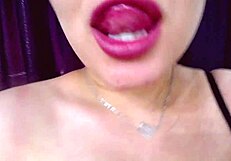 Blonde Teen Flaunts Sexy Natural Tits