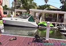 Amateur 18+ager's Hardcore Drilling!