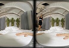 I Explore the Harem Hotel Game in Episode 389