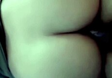 Voy a ver a mi tía, ¿me echas un rapidín con mi primo en el baño?