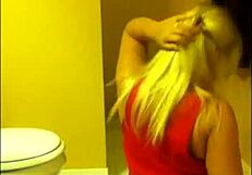 Blonde Amateur Shakes Her Big Ass On Webcam Privately