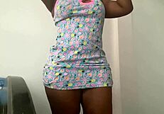 My mother-in-law's whore sends a video of her tits in thong!