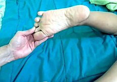 Hey, wanna see me massage cock till it cums on my teen feet?