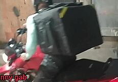 Entregar do Ifood with Agatha Kent and Jhonny Gab