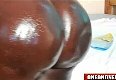 Amateurs Fucking Big Tits and Ass in Anal Sex