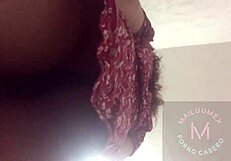 मेरी लैटिना पड़ोसन की स्कर्ट के नीचे घरेलू नजारा