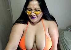 Premium fan video calls me during live broadcast