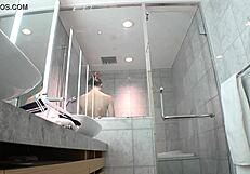 Japanese amateur girl gets her asshole spread and fucked