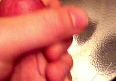 Want to see a nice cumshot?