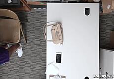 जेसिका जोन्स को शॉप में स्प्रेडईगल चोदा वो भारी लंड देखा?