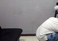 Me Pongo Cachonda Al Hacerle Una Sesión De Fotos A Una Modelo Gordita Con Culo Enorme No Aguante Y Me Le Insínué