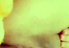 Girl showcases her sexy body in a detailed display