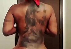 Ebony Woman With Big Ass Performs Ass Clap In Compilation Video