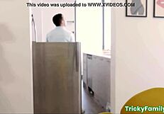 अरे वाह, लैटिना टीन बिंकी बीज को सौतेले भाई के बड़े लंड से जोरदार चोदा गया!