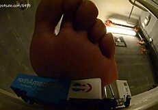 country bombshell crushes tiny 18+ mac truck