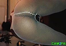 Ebony amateur flashing her ass free