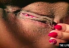 watch her finger herself wildly? so horny!