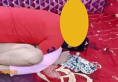 सौतेला भाई सौतेली बहन को इंटेंस इंडियन चुदाई में पेलता है