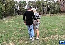 eva engel gets spontaneous outdoor creampie after blowjob and doggystyle