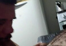 Chupando e quicando na tora do camelô com paixão!