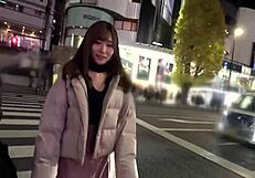 God-Level Beauty Akari, Harajuku Clerk, Shakes Hips Wildly!!