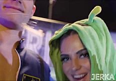 स्पेस में अरमानी ड्रीम को हार्ड चोदा