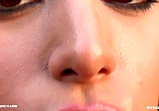 Watch Regina Ice finger herself!