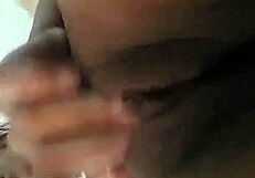 tes�o shows off her tattoo in a casual chat