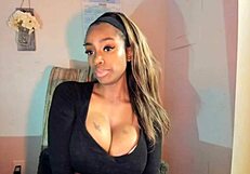 Tattooed milf plays with her pussy!