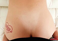 hot cross buns with jessie saint and jay rock