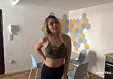 selvaggia stuns while masturbating in her new apartment