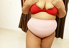 i admire this sexy lady with her big boobs