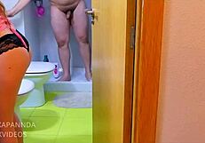 Blonde Teen Deepthroats Boyfriend's Fat Cock in 3some, Receiving Facial Cumshot