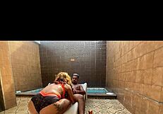 Tattooed Beauty Gives Passionate Oral to Amateur Lover