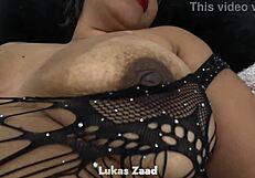 chupando o grelinho dela ate gozar