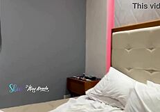 esposa gostosa gemendo na rola imensa do neg�o na frente do marido corno