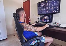 Girlfriend Makes Me Lose Game By Seducing With Her Big Ass