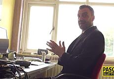 Glam Submissive Takes It Deep?