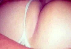 Horny mature milf masturbating pussy in homemade video 😏