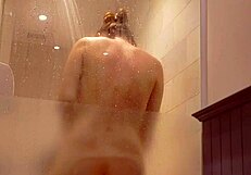 Vợ ẹp Bị Ịt Trong Phòng Tắm