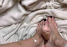 foot job and cum on feet 😍