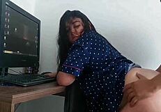 mi amiga me invita a su casa para hacer trabajos pero terminamos haciendolo