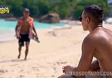 Teen found on beach for encounter.