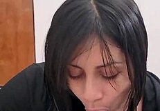 mira nada mas que rico culo tiene ella